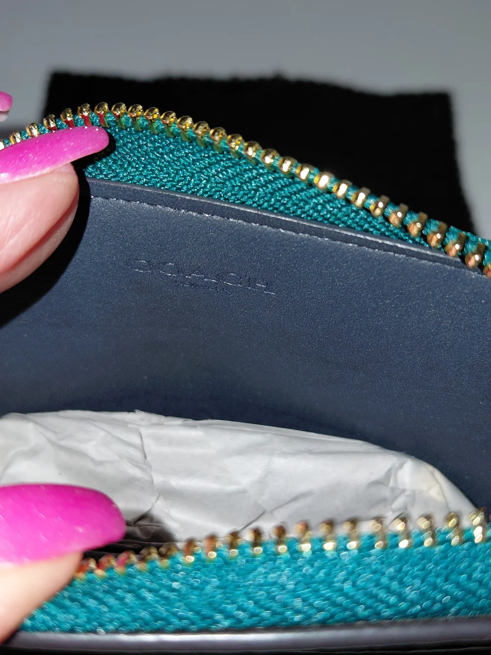 NWT! Coach Green (Bright Jade) Pebbled Leather Zip Card Case with Wristlet Chain